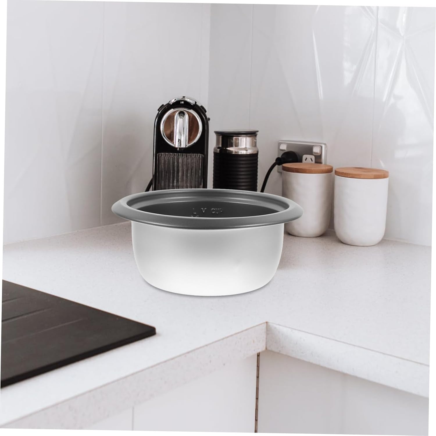 Rizsfőző edény részletei és mérési skála