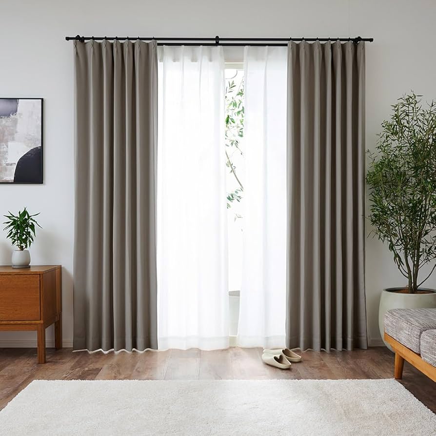 リリカラ　カーテン　緑4枚　白4枚　タッセル3つ リリカラ カーテン 緑4枚 白4枚 タッセル3つ カタログ紹介