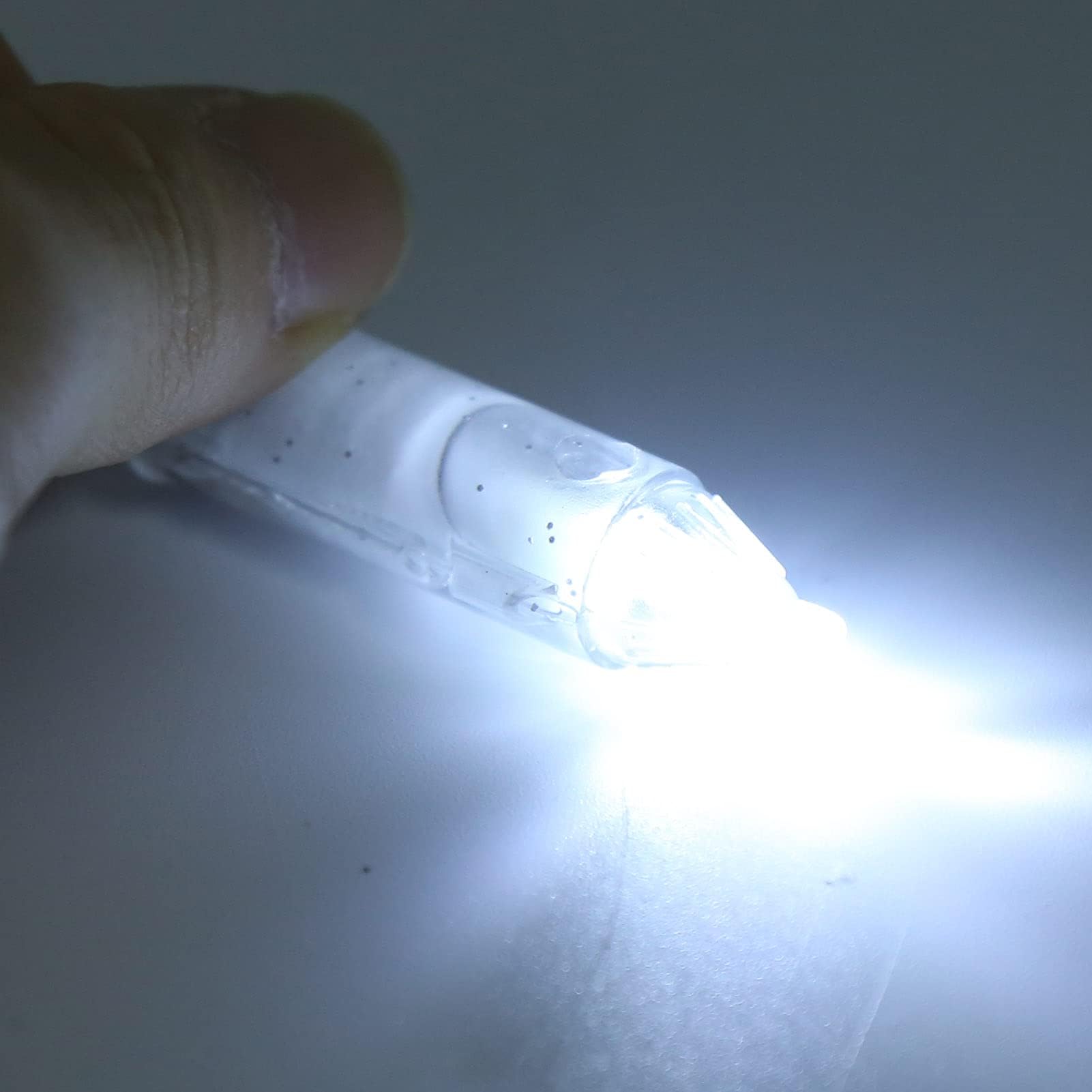 4 Sztuki Wędkarskie Oświetlenie Przynęty LED Nocne Wędkowanie Wbudowana Bateria Stroboskopowa Migające światło Przynęta Przynęta Podwodna Lampa Przynęty Wodoodporna Przynęta światło z Pudełkiem Biały