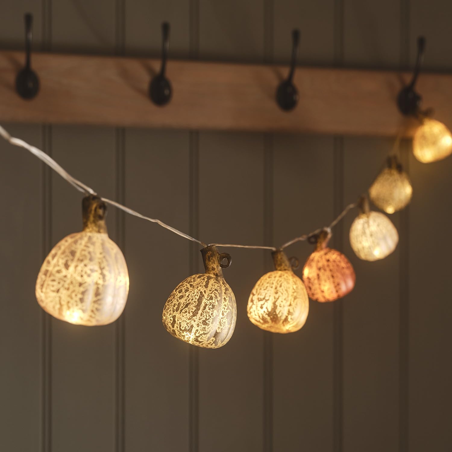 Lights4fun Warm White 1.85M Glass Pumpkin String Lights With 10 Mercury Matte Pumpkins In Autumn Tones, Micro Leds, Battery Operated With 6 Hour Timer, Elegant Autumn And Halloween Indoor Décor