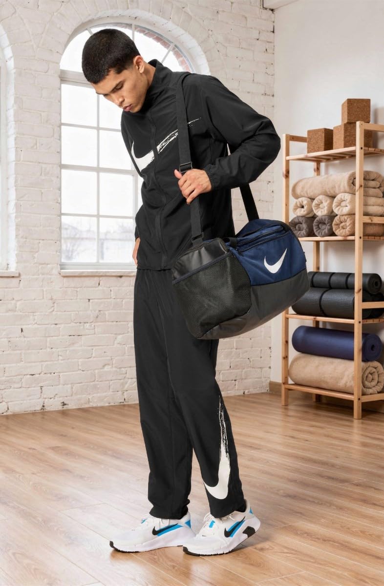 Amazon.com | Nike Unisex Brasilia Training Duffel Bag (Small, 41L