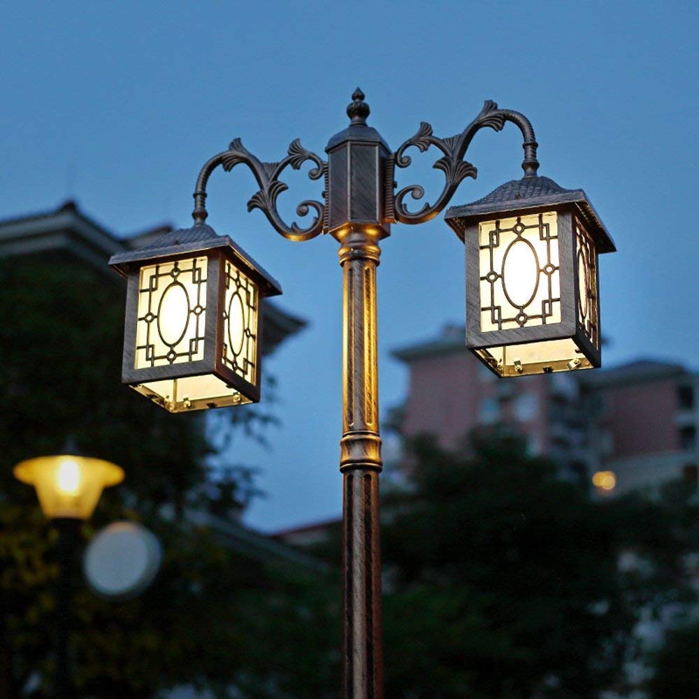 Europejska retro vintage zewnętrzna wodoodporna lampa krajobrazowa taras ogrodowy LED taras balkon trawnik ogród willa lampa kolumnowa słup latarnia uliczna z dwoma szkla,Bronze-195cm