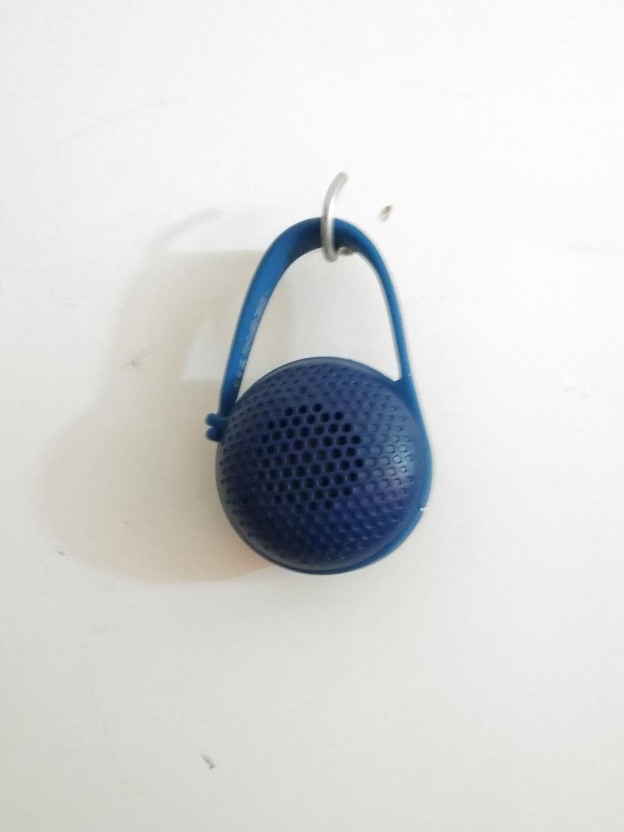 AmazonBasics UltraPortable Nano Bluetooth Speakers (Blue) Amazon.in