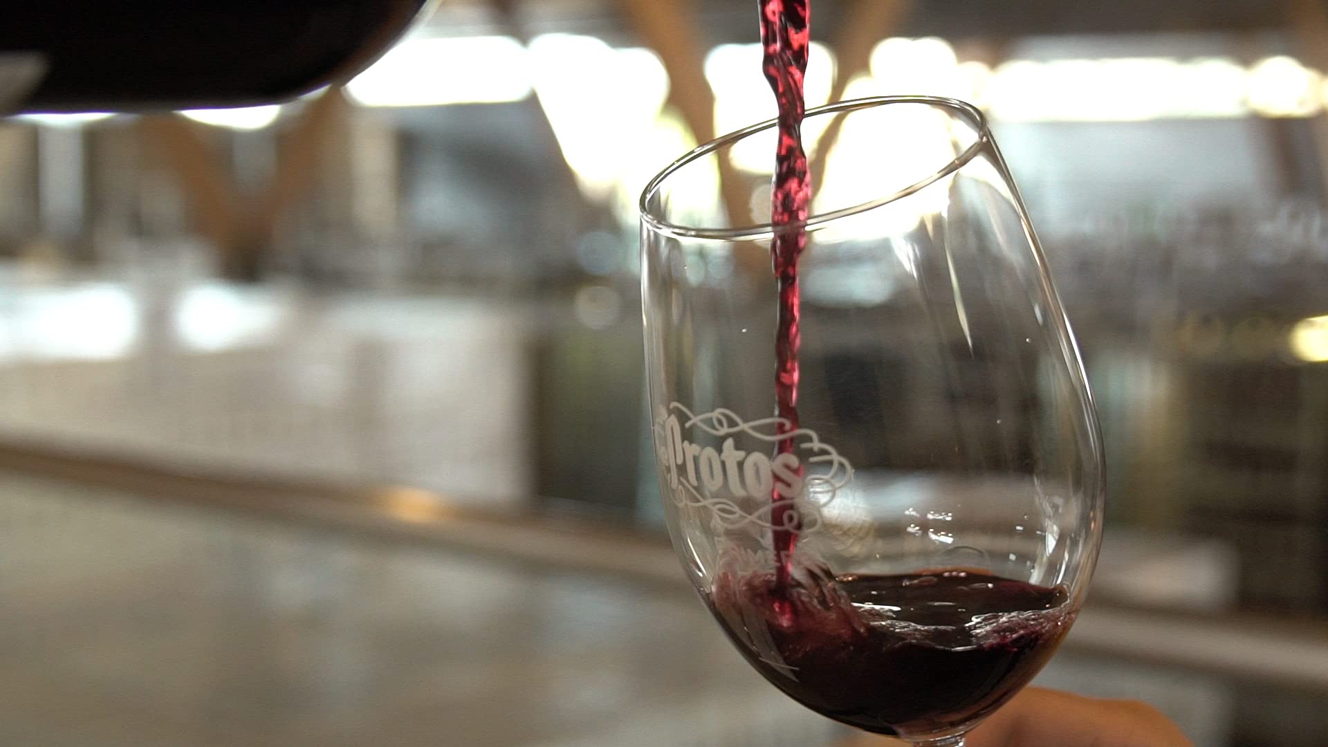 Protos Reserva - Estuche Vino Tinto 75 cl y Copa Protos, La cosecha puede variar