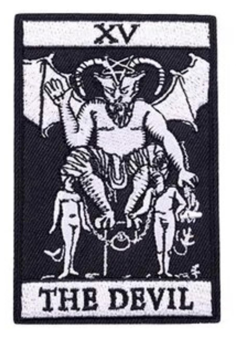 Amazon.co.jp: 悪魔の地獄の玉座 五芒星 角 デーモンバフォメット 