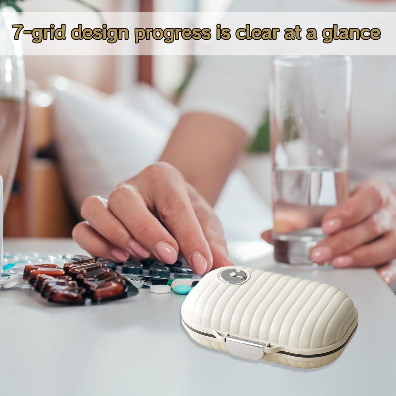 MVM Enterprise Travel Pill Box, Portable Pill Box with 7 Compartments, Moistureproof Travel Pill Organiser, 7 Day Pocket Pharmacy Small Daily Pill Box for Travel 3