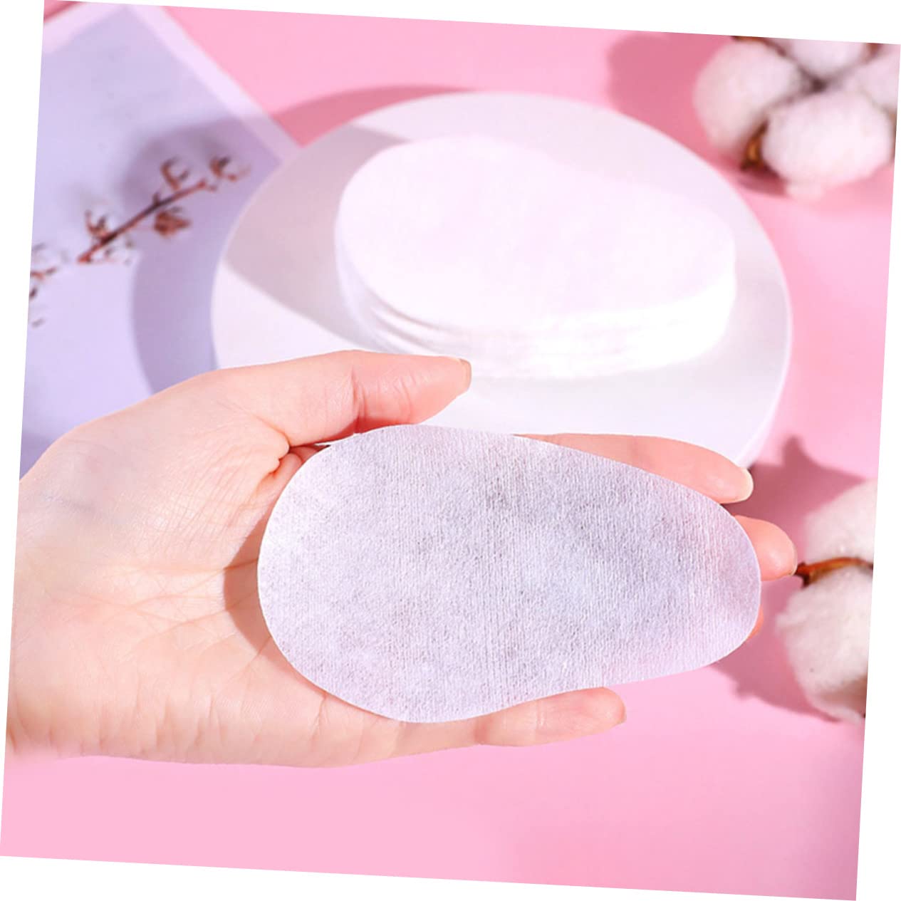 FOMIYES 200pcs Shaped Eye Mask Comfortable Eye Patch for Household Breathable and Portable