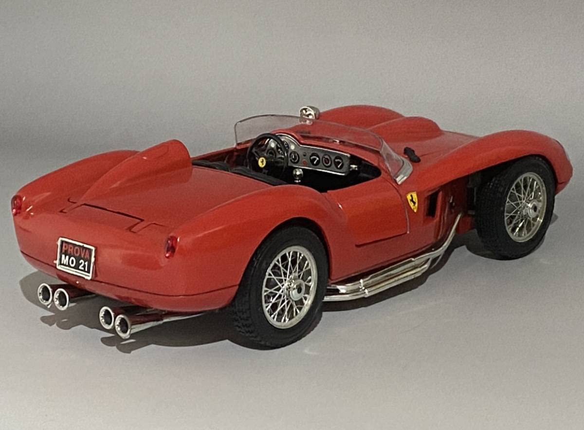フェラーリ FERRARI 250 Testa Rossa 1/18 Amazon.co.jp: Bburago 1/18 Ferrari 250 Testa Rossa (1957