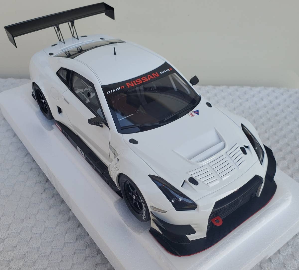 Amazon | 希少品 ホワイト 左右ドア開閉 Aa 1/18 オートアート NISSAN