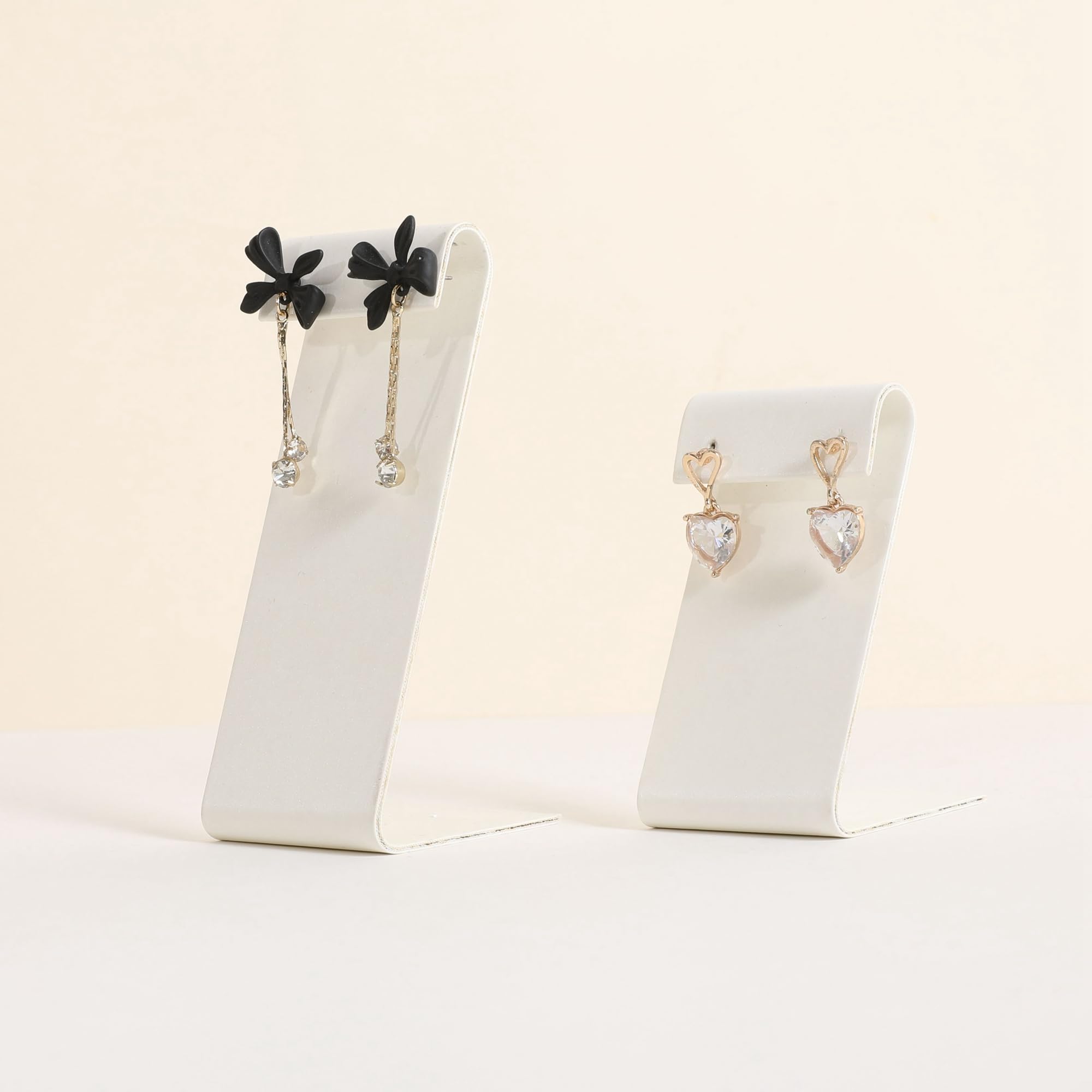 GemeShou White earring holder for girls, Leather earring display stand for selling, Jewelry earring hanger for boutique store?White-Earring stand-2pcs?