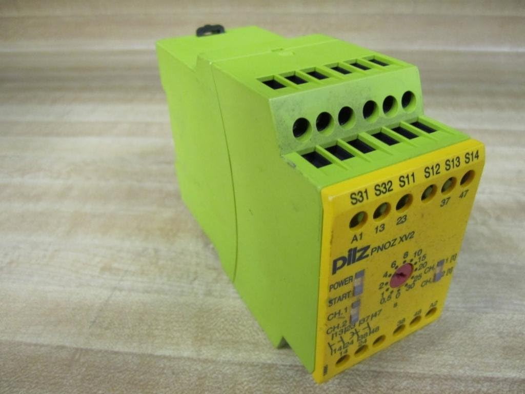 774500 Pilz - PNOZ XV2 30/24VDC 2n/o 2n/o t - Safety relay PNOZ X - Time monitoring