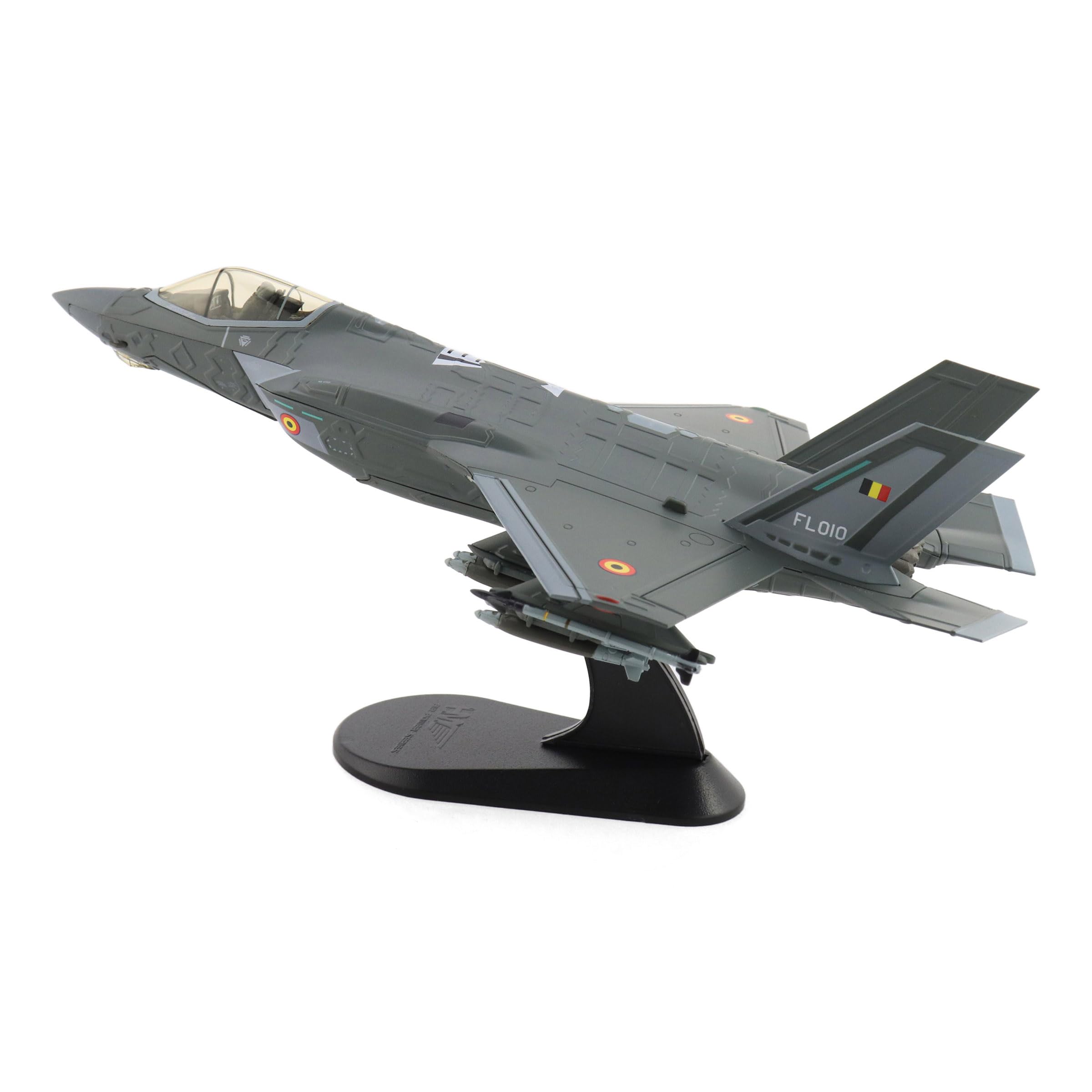 Hobby Master | Replica di aerei militari in scala 1:72 | F-35A Lightning II FL010, Belgium Air Force, Florennes AB, 13.Oct.2025 (con 2 x B61 bomba nucleare) | Modello HA4449