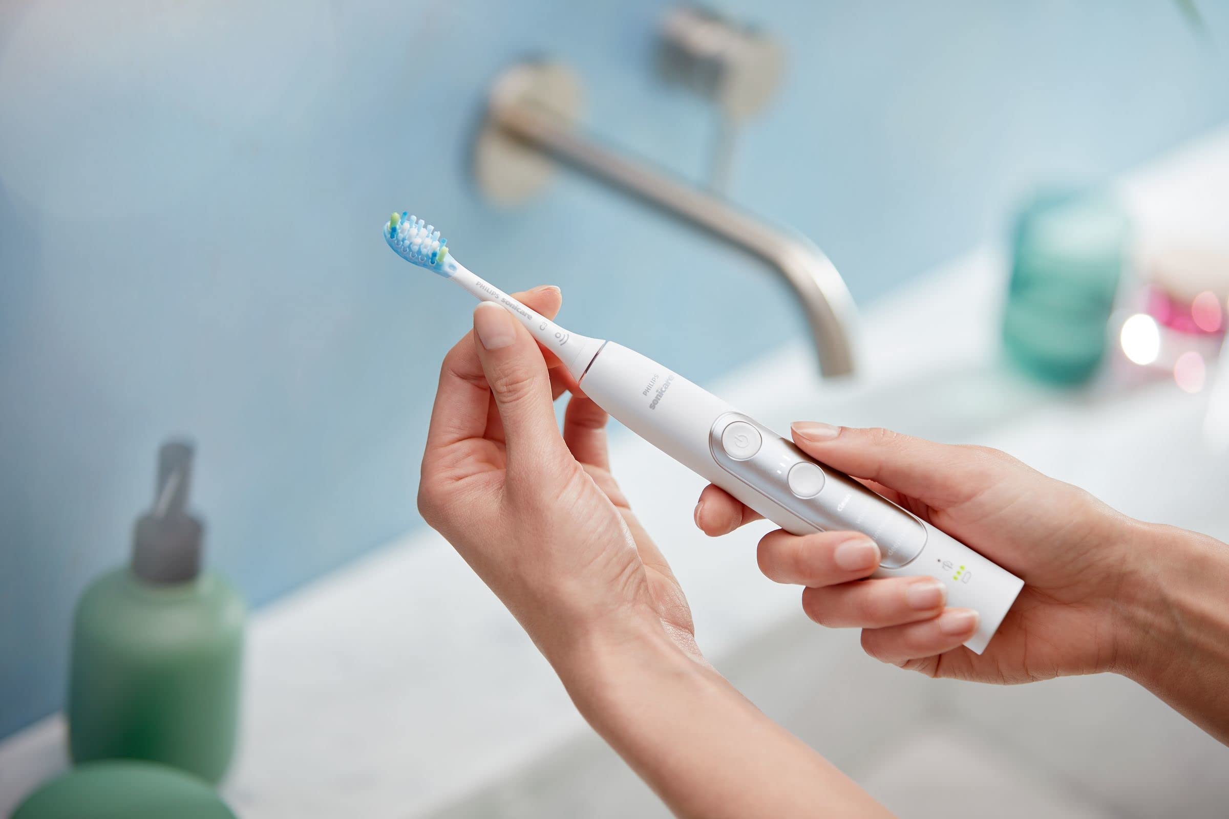 Philips Sonicare Expert Clean C3 - Spazzolino sonico con custodia da viaggio, 1 pezzo, colore: Bianco