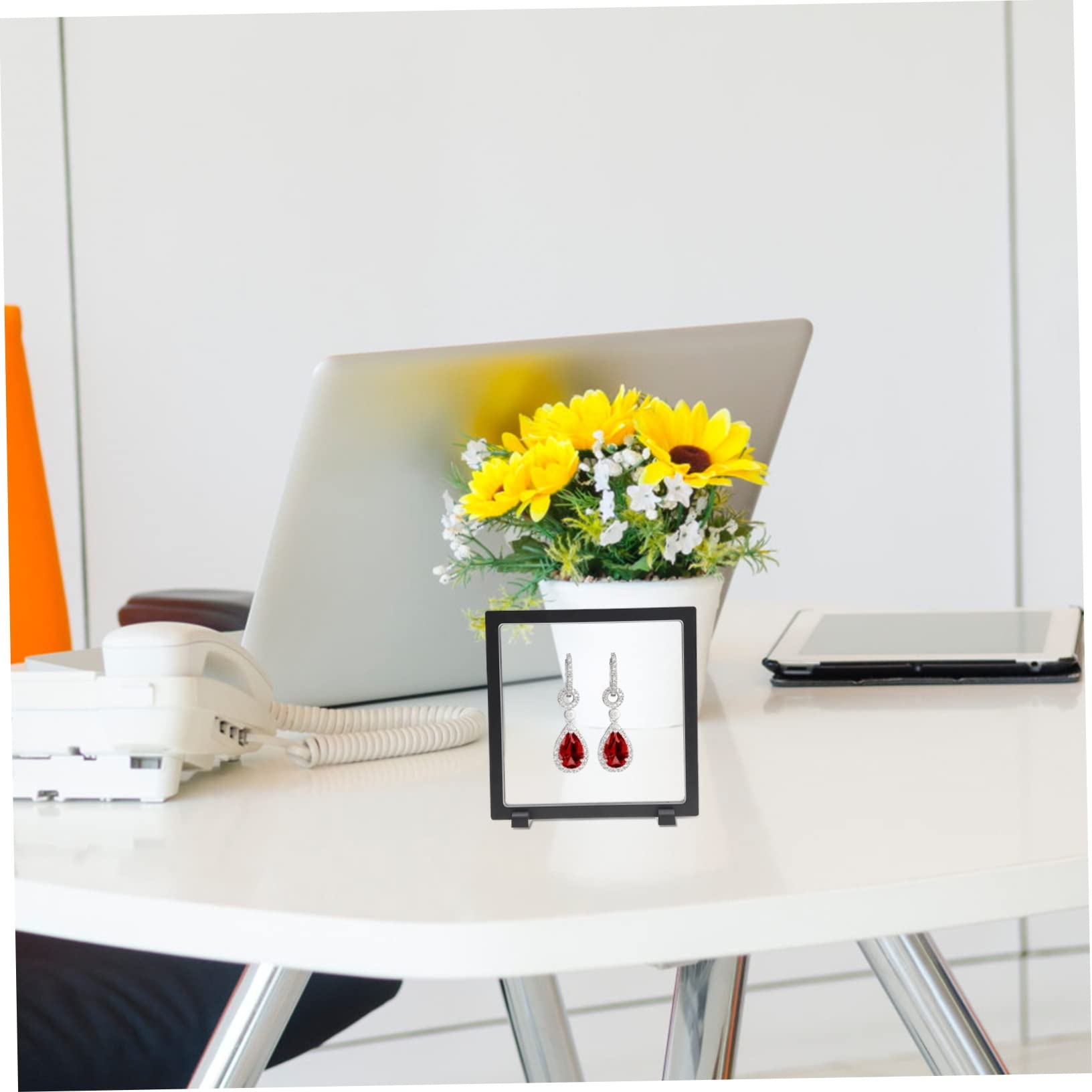 GOOHOCHY 50pcs Black Frame Stands for Display Floating Coin Holder Display Bases Jewelry Stand Bases