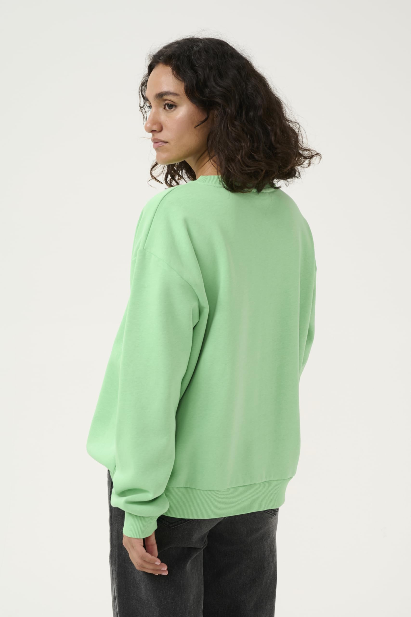 KAFFE Women's Sweatshirt Statement Print Crew Neck Long Sleeves Regular Fit Femme
