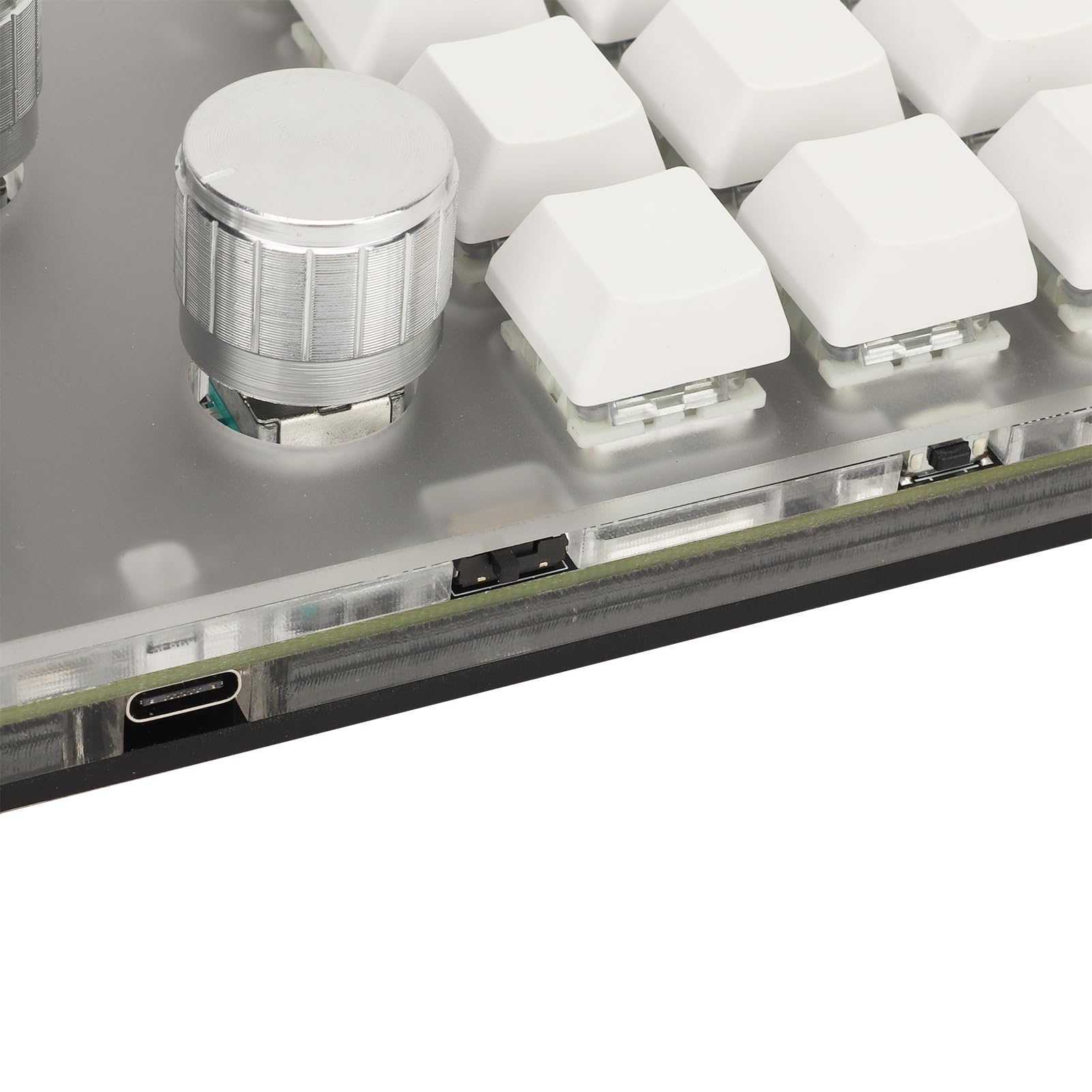 Amazon | BTC(に住む) ブルースイッチキーボード USB C BT 2.4G ワイヤレス ミニ RGB カスタムキーパッド  産業用コンソール用 5V 1A | BTC(に住む) | パソコン用キーボード 通販