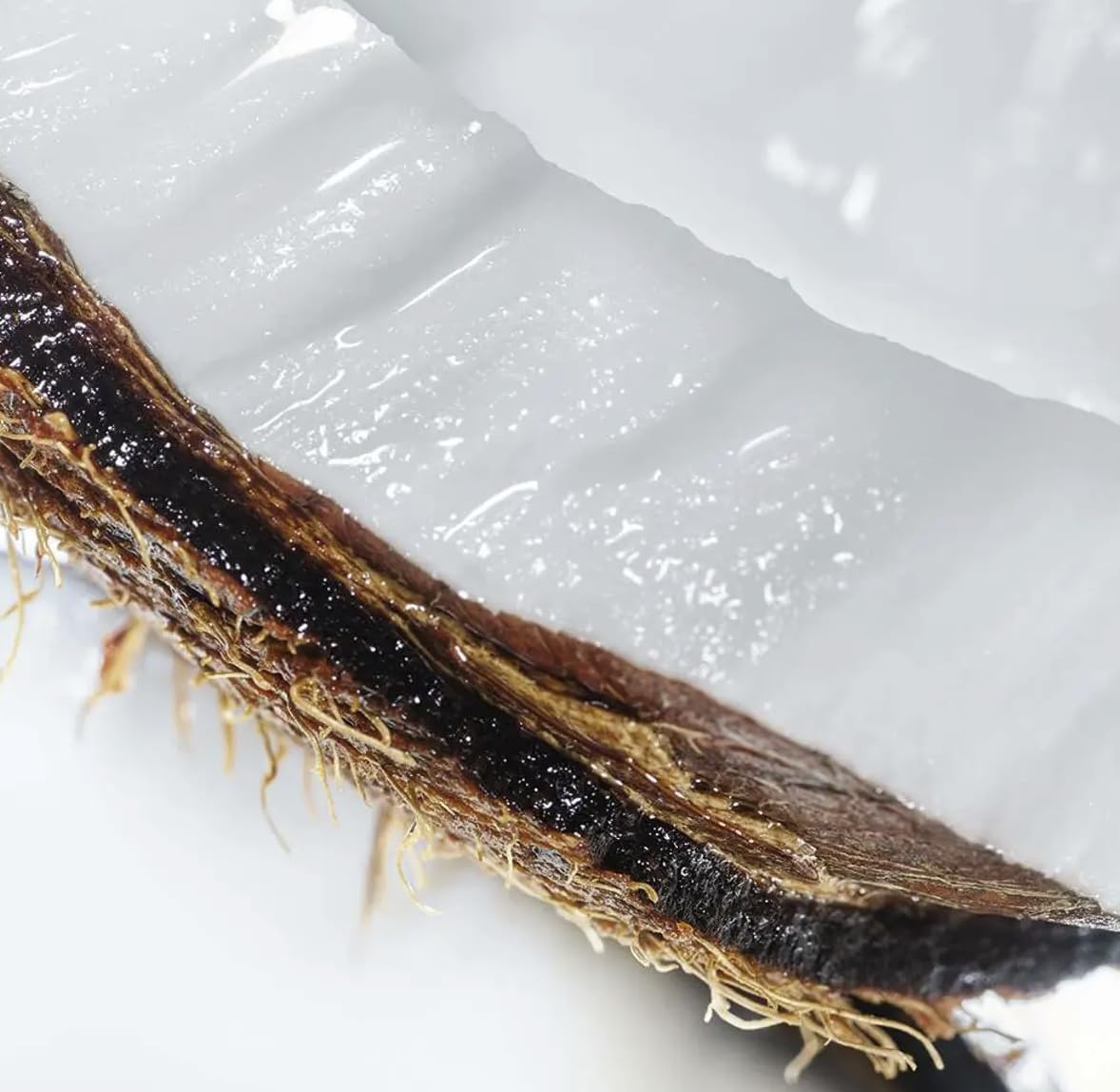 Yves Rocher Botanical Coconut Body Scrub Exfoliating Cream for Smooth, Purified Skin - 150 ml./5 fl.oz. - Image 4