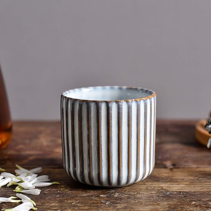 Japanese retro ceramic teacups, wine cups, water cups, restaurants, home offices white