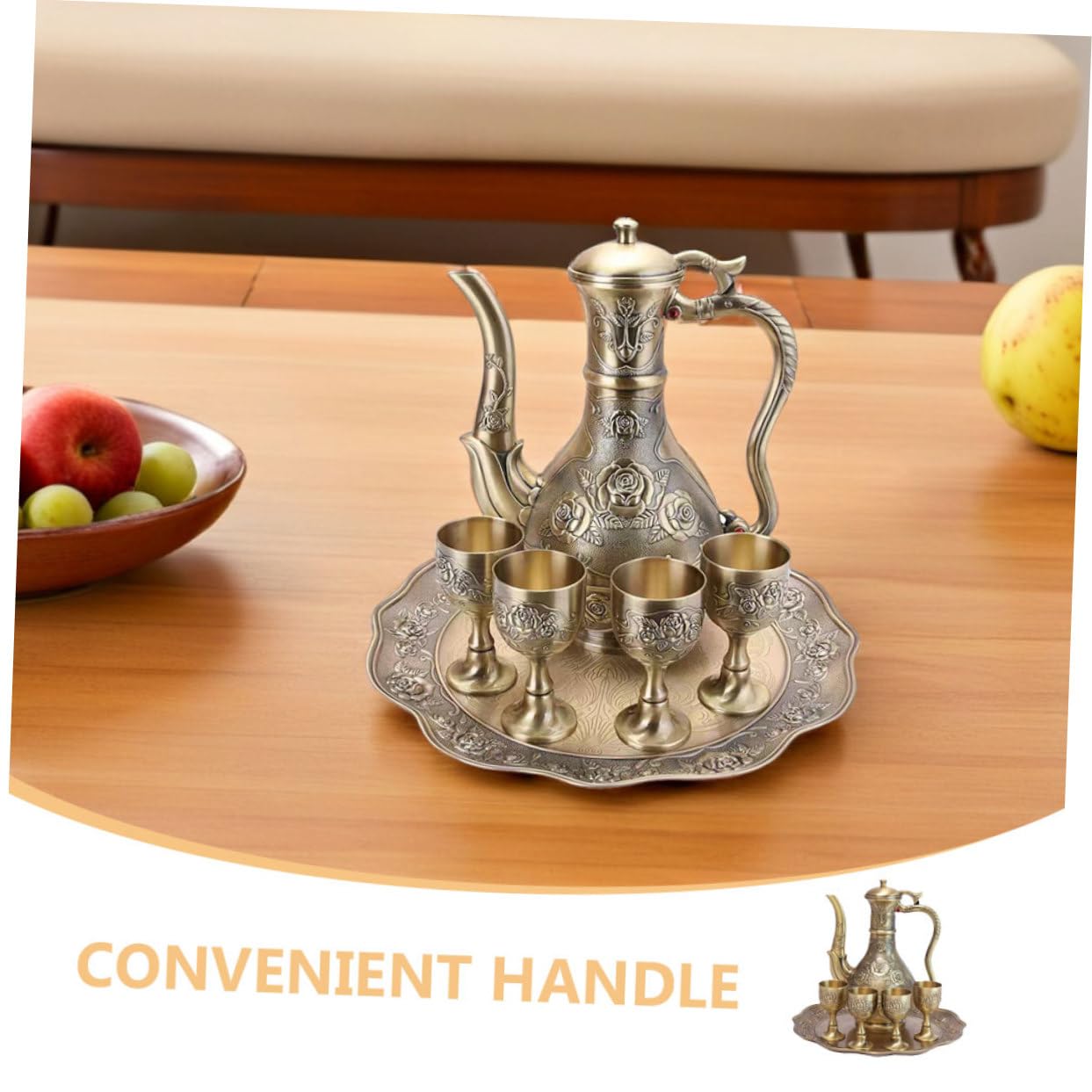 SOIMISS Vintage Türkisches Kaffee Weingeschirr Set mit Kunstvoll Geprägtem Rosenmuster Metall Karaffe Gläser und Tablett Antikes Design für Tee Weingenuss Festliche Dekoration