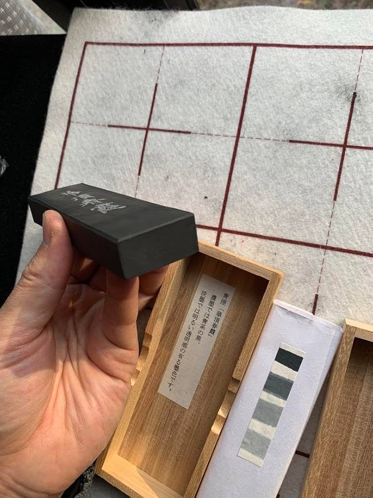奈良老舗一点もの鑑賞用稀少銘墨 稀少2点状態良！それぞれ一丁型約17gx2点 玉龍齊（ぎょくりゅうさい）｜奈良墨 胡麻油煙墨｜錦光園