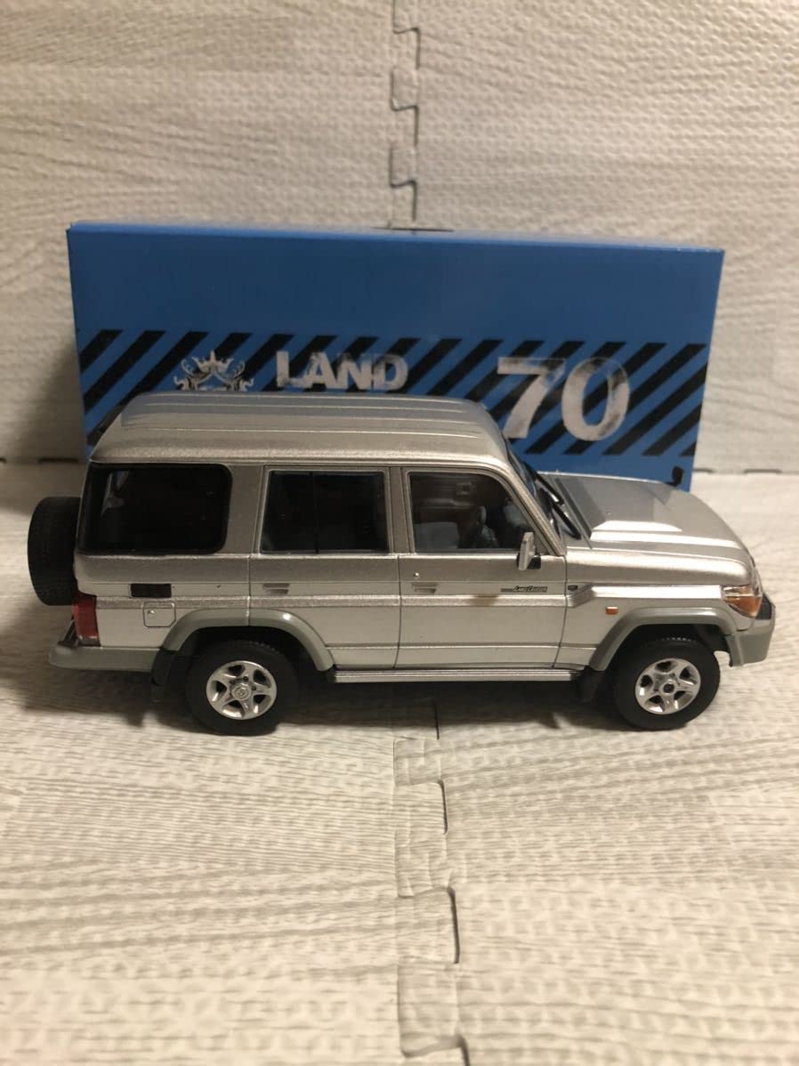 Amazon.co.jp: 1/30 トヨタ ランドクルーザー ランクル70 カラー 