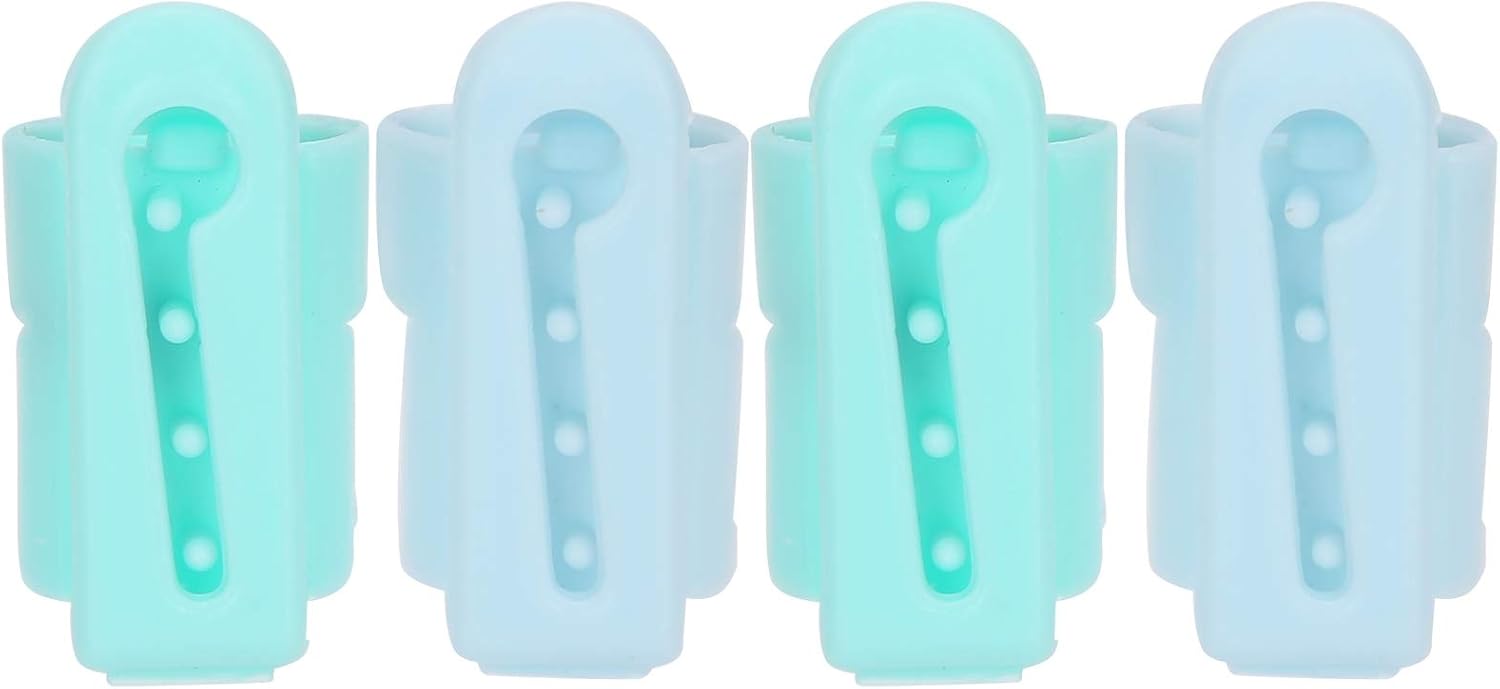 GRCFUMO 4Pcs Knitting Thimble, Exquisite Finger Tips Guides, Plastic Finger Holder Knitting Thimble Hand for Knitting Sweaters