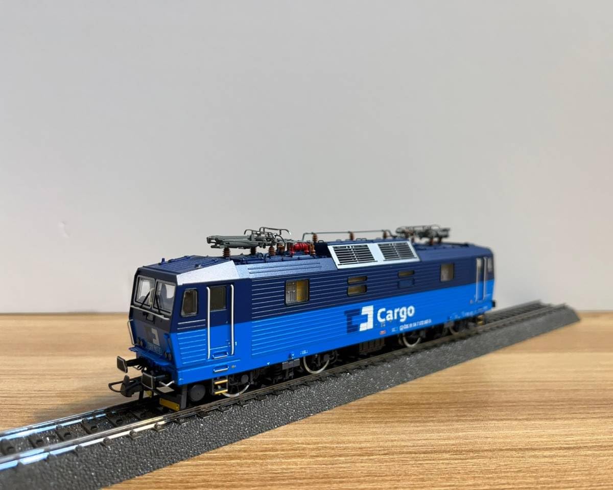 ROCO HO 71225 電気機関車 Rh 372, CD Cargo 新品