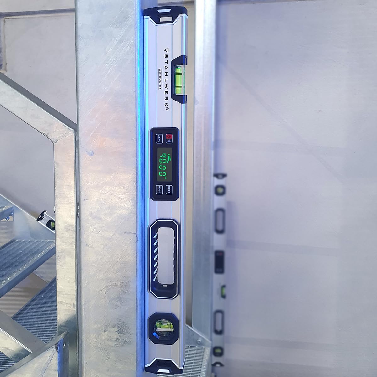 STAHLWERK Livella digitale DW-600 ST in alluminio con lunghezza 600 mm livella magnetica | livella magnetica | livella in alluminio | livella digitale | goniometro