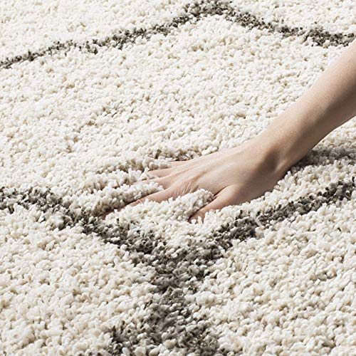 Image of Handwoven Microfibre 3D Rug for Living Room (Ivory & Grey Moroccan, 10 X 10 Feet (Round), Microfibre)
