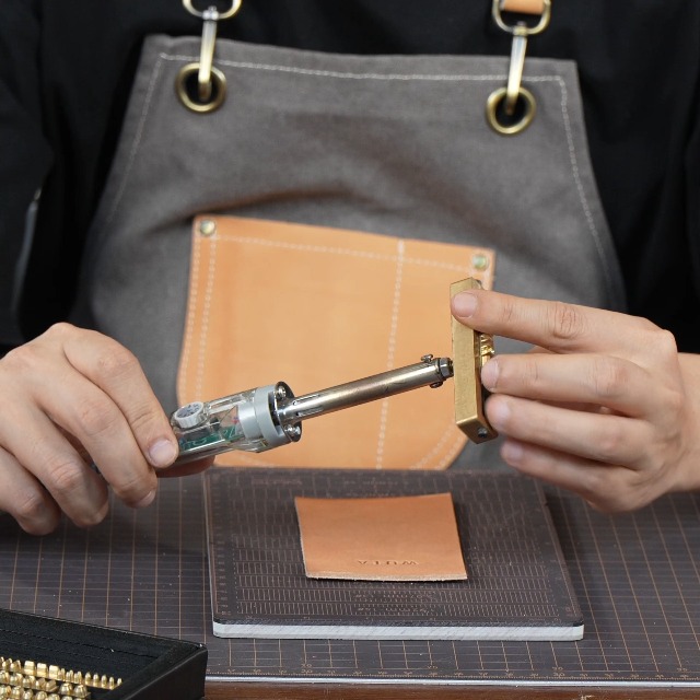 Amazon.co.jp: WUTA レザークラフト 刻印セット 交換式活版刷り金型