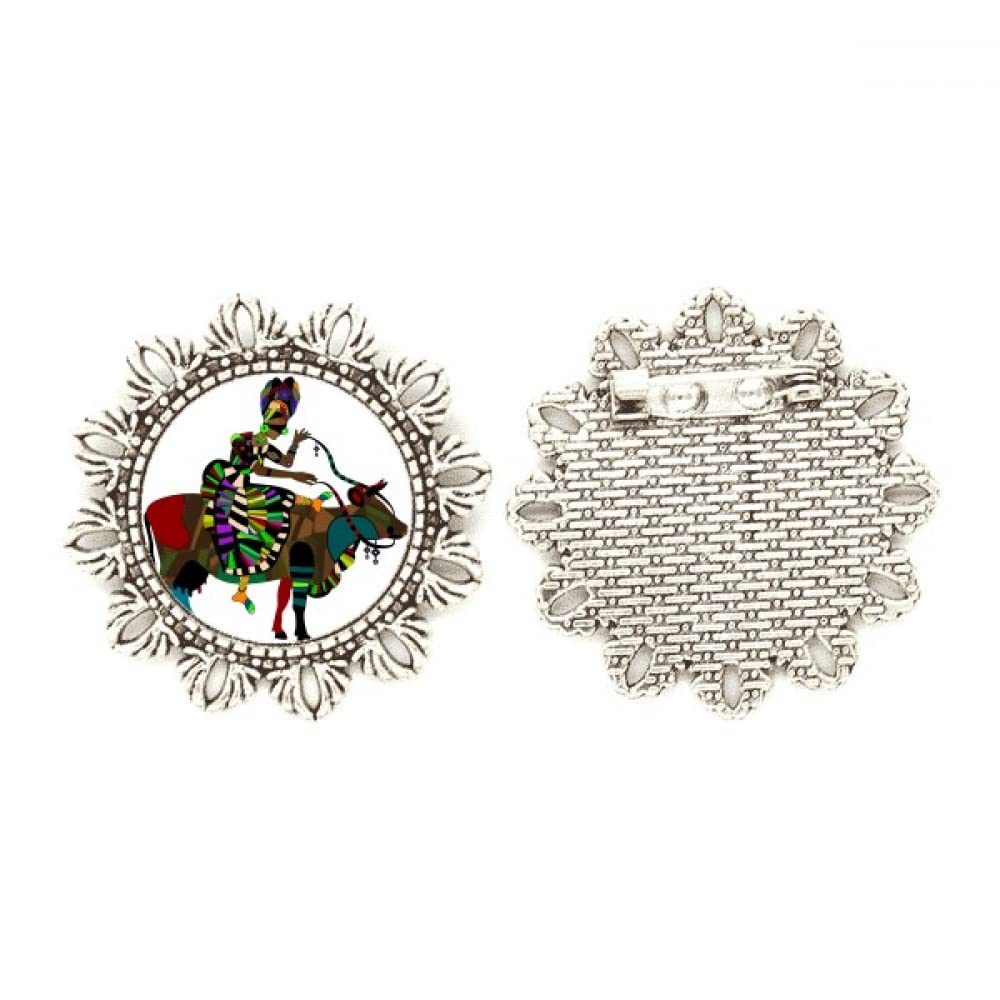 Broche de plata flor de vaca medium para renovar ropa básica sutilmente 4