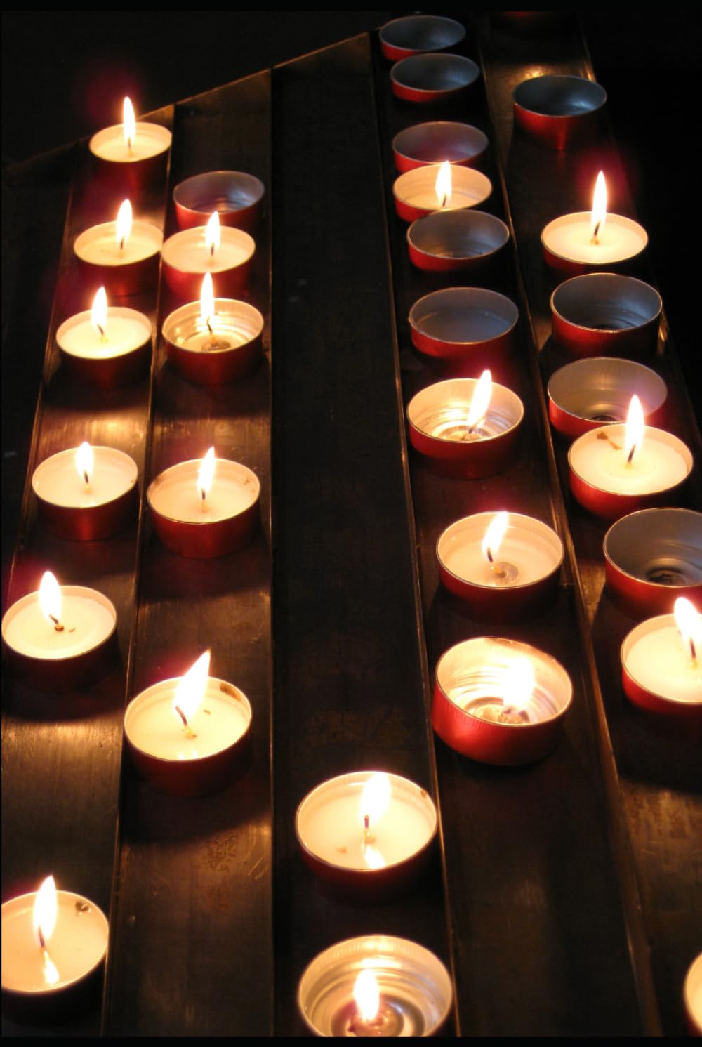 HER LOVE LIVES HERE - A grief journey in poetry: Poems for my beautiful mum