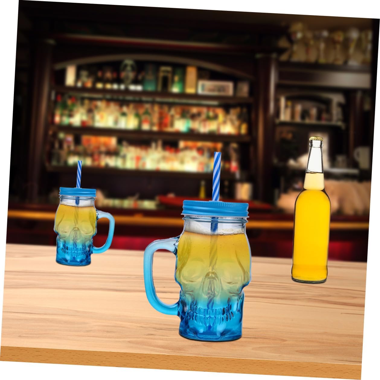 Halloween Skull Wine Glasses with Handle 500ml Gradient Blue Glass Party Beer Cups 2pcs Halloween Beverage Glassware with Lid and Straw for Holiday Entertaining Random Color