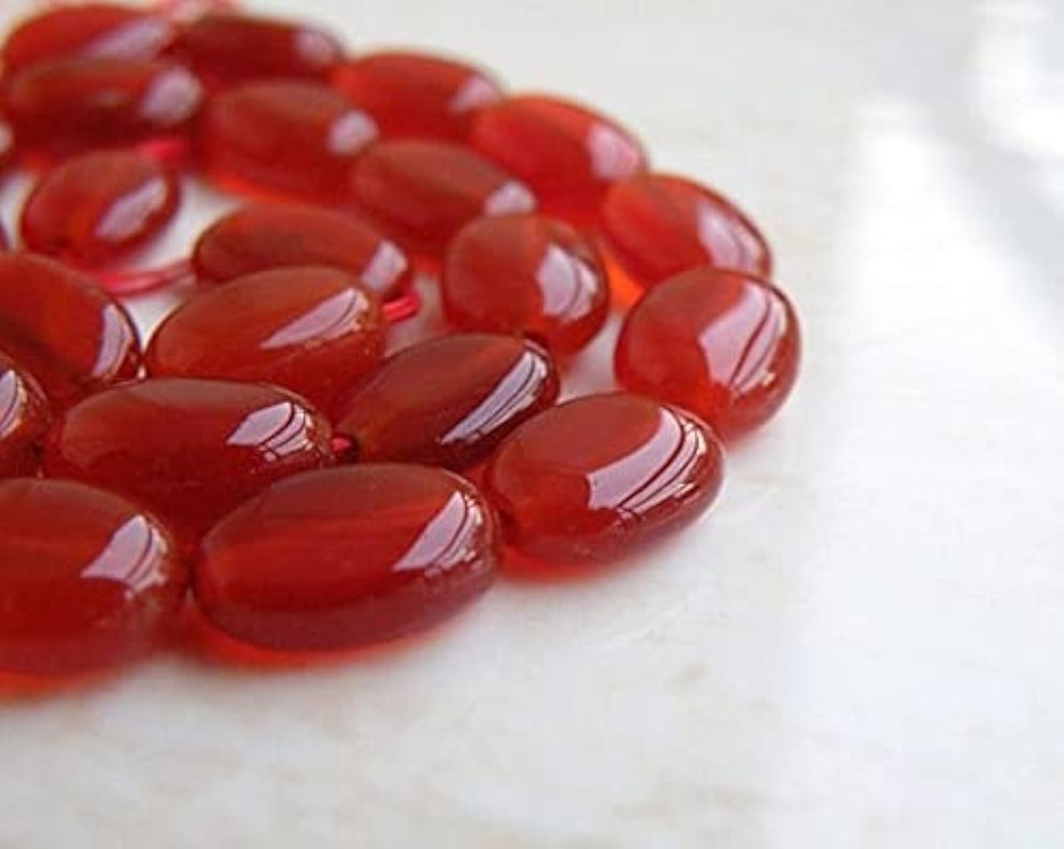 Red Onyx Gemstone en fil de perles ovales pour atelier bijoux