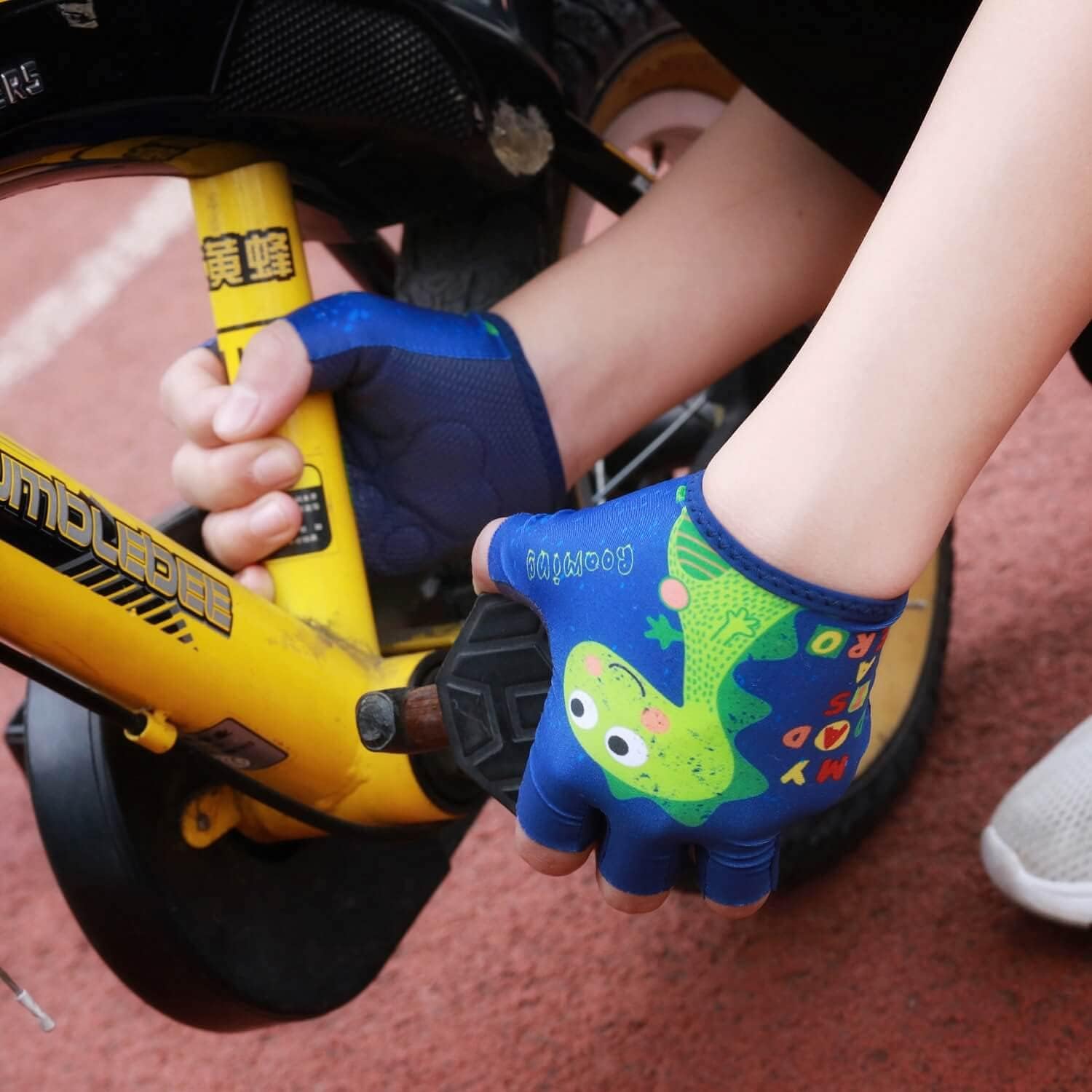 Kids Half Long Finger Climbing Gloves for Age 1-10 Boys Girls Gymnastics Monkey Bars, Good Grip Control Gloves for Scooter Balance Boards Biking Fishing Outdoor Sports : Sports & Outdoors