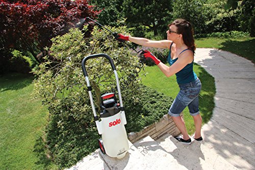 Solo 453 3-Gallon Trolley Landscape Sprayer, Pull Along Design - Thumbnail 6