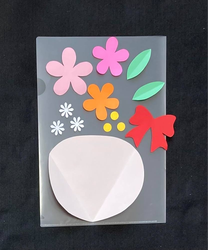 花束　メッセージカード　製作キット　壁面飾り　保育　高齢者　クラフト Amazon.co.jp: 花束 製作キット 壁面飾り 入園卒園 メッセージ