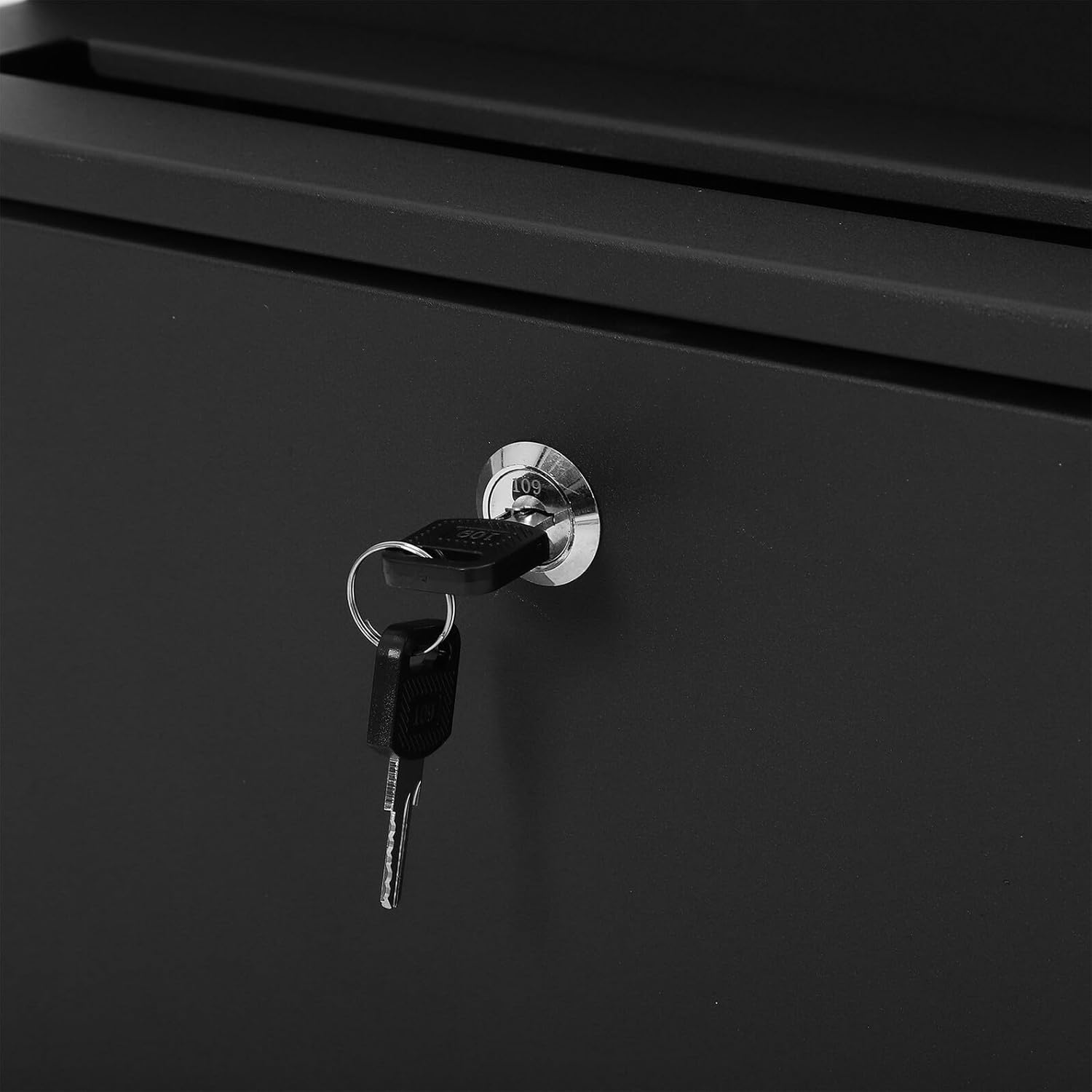 CHILDWEET Vintage Outdoor Wall Mount Mailbox with Key Lock, Large Capacity Metal Post Box 36x30x9.5cm for Home Security and Outdoor Use