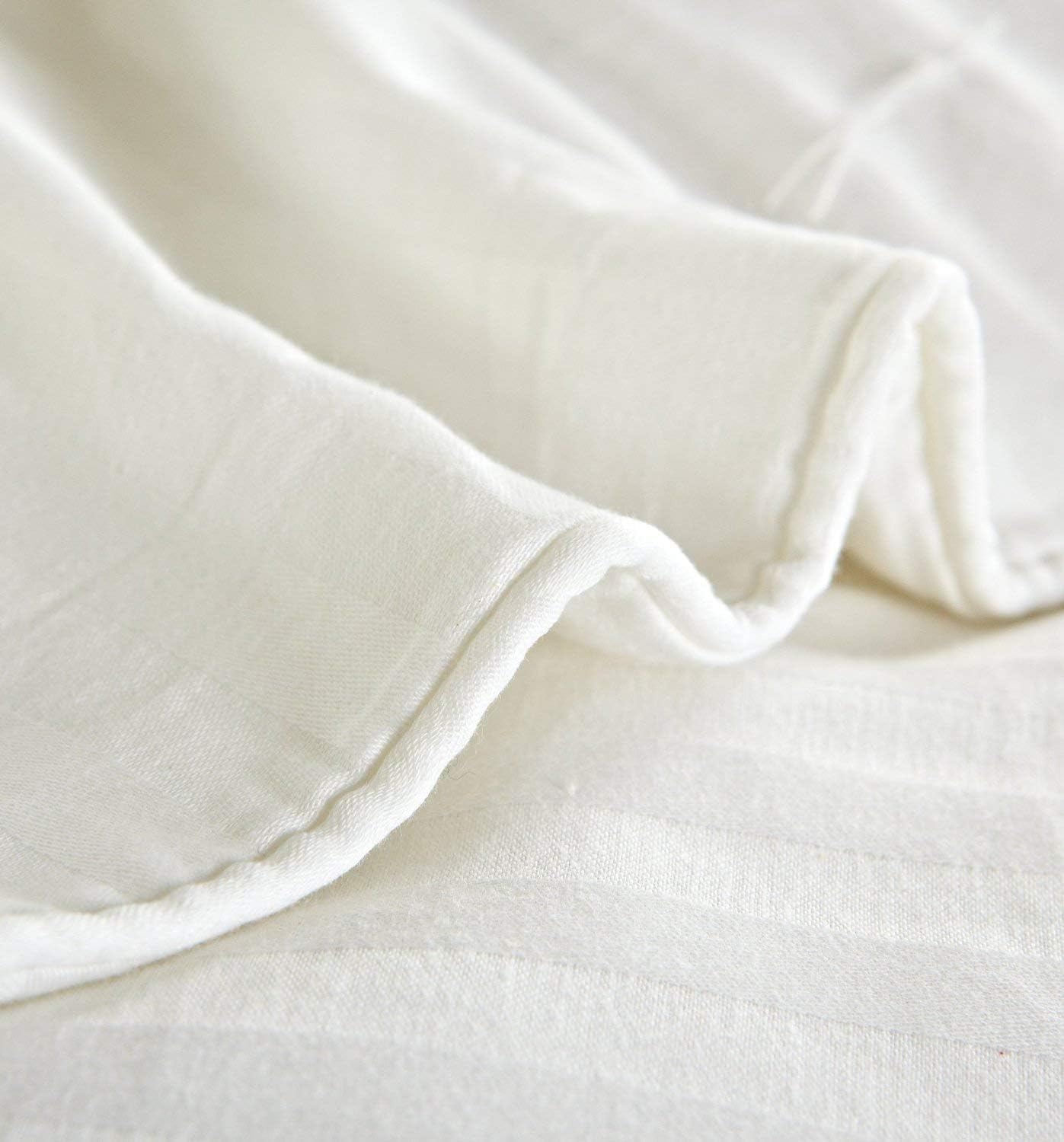 MOON'S SLEEPWARES Luxury Mulberry Silk Comforter Duvet with 100% Cotton Cover - Queen Size 90x90 Inches | (229x229cm) | Summer Weight Lightweight Breathable (SFDWH229x229-1)