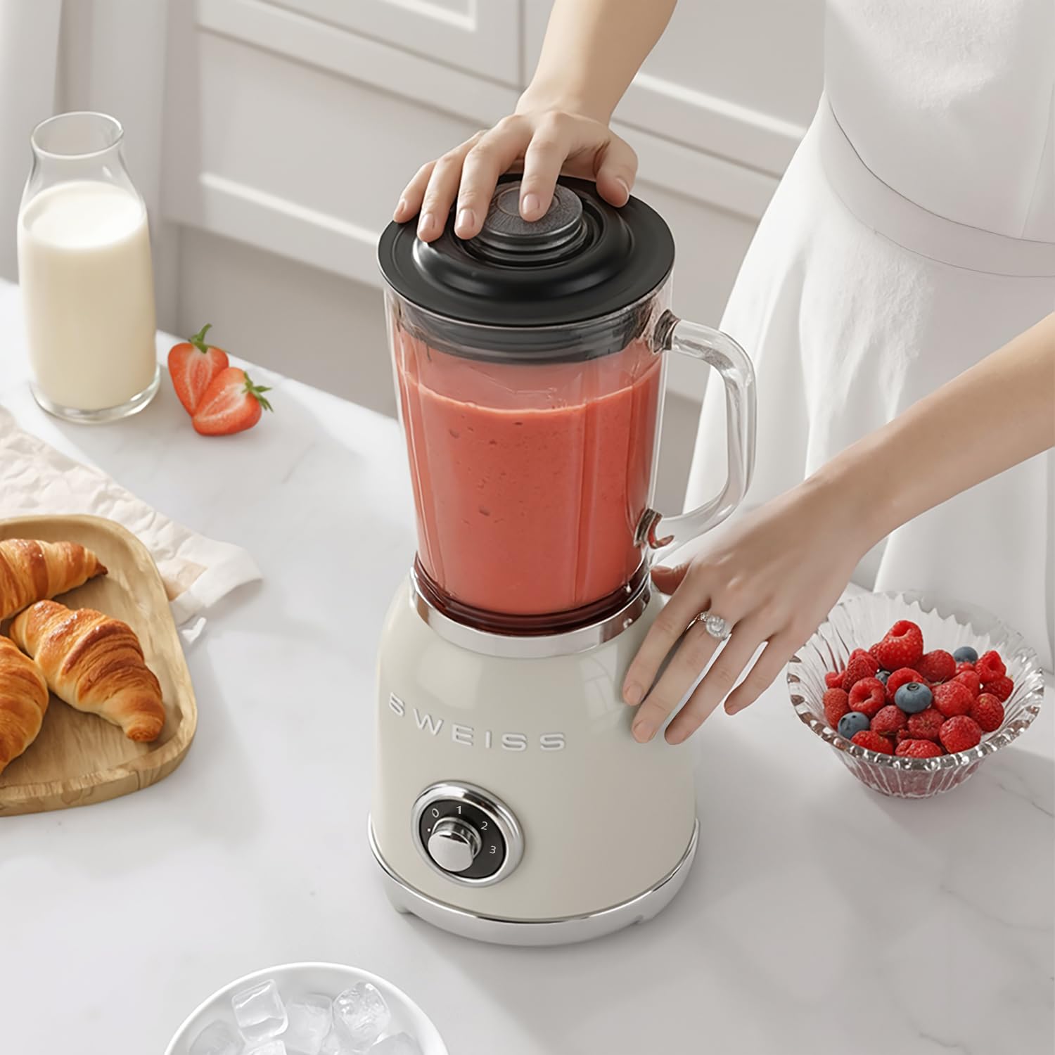 SWEISS Blender Smoothie Vintage MXV8, 2 vitesses et fonction pulse, 6 lames en acier inoxydable, Capacité 1,5L, Bol en verre, Pieds antidérapants, Interrupteur de sécurité, 1000 W, Beige