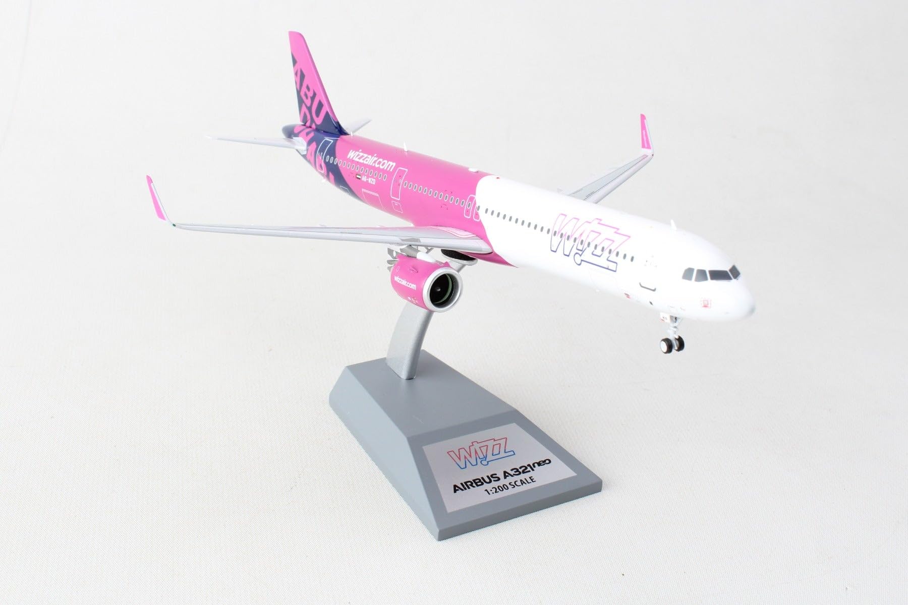 Amazon.com: Inflight200 1:200 Wizz Air (Abu Dhabi) Airbus A321