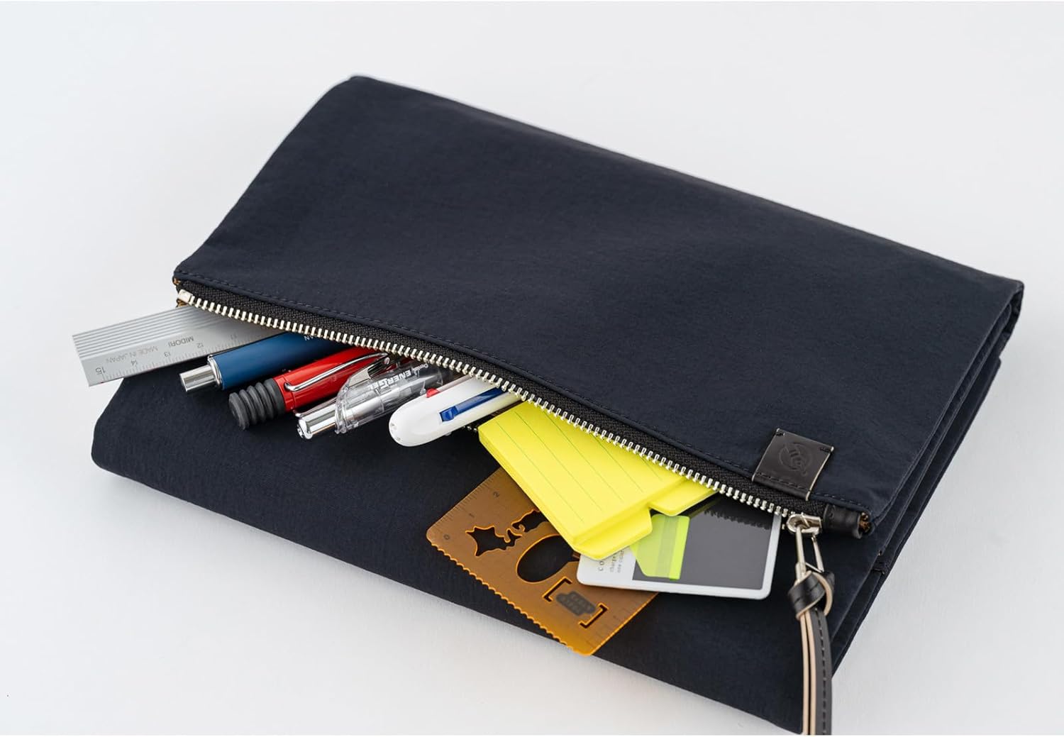 Hobonichi Techo Cousin Cover [A5 Cover Only] Tragen (Black)