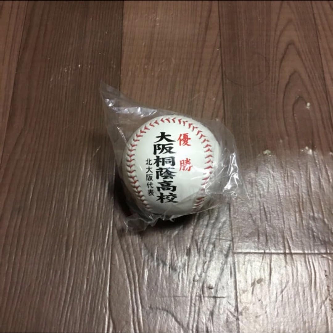 第100回　全国高校野球選手権記念大会　記念球　4球セット　大阪桐蔭　金足農業 Amazon | 全国高校野球100回記念大会 優勝 記念 ボール 大阪桐蔭