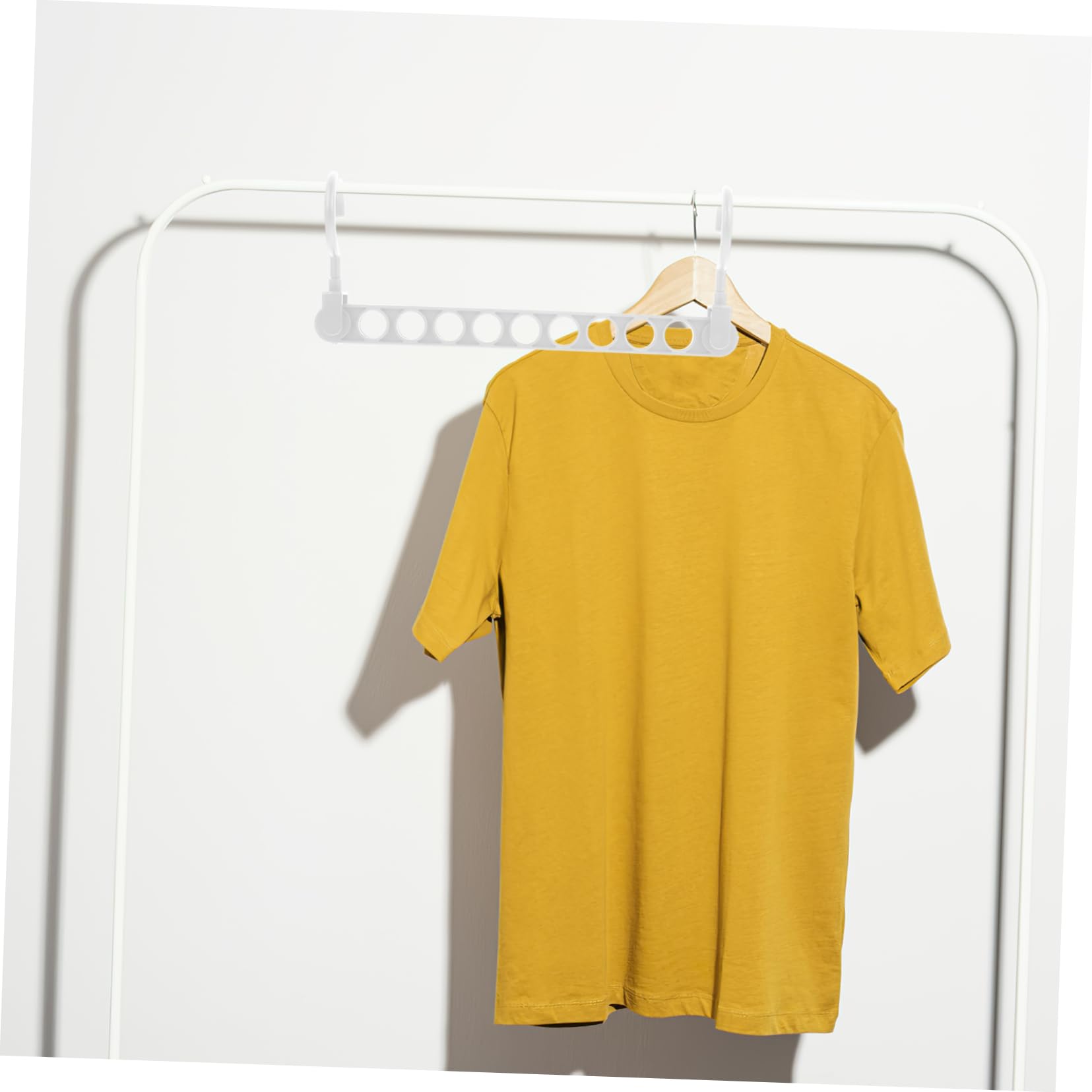 Happyyami Space-Saving 4pcs Foldable Hangers Pp Material Closet Organizer Hangers 9-Hole Design for Tidy Storage