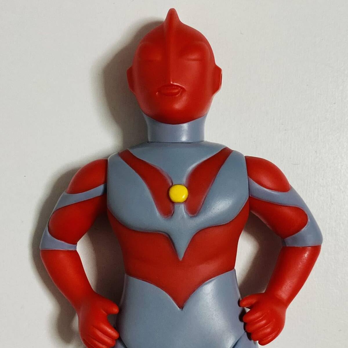 Amazon.co.jp: M1号 世紀の大怪獣 ウルトラQ 酔っ払い ソフビ
