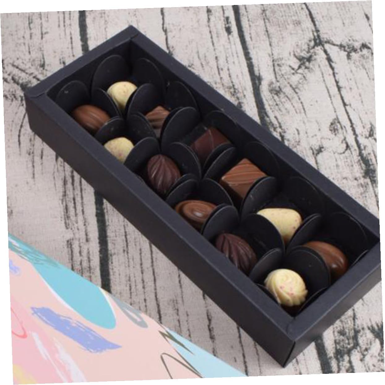 Luxshiny 400pcs Chocolate Wrappers and Paper Trays Food-grade Chocolate Cup Liners for Birthday Wedding and Party Favors Elegant Black Design for Desserts and