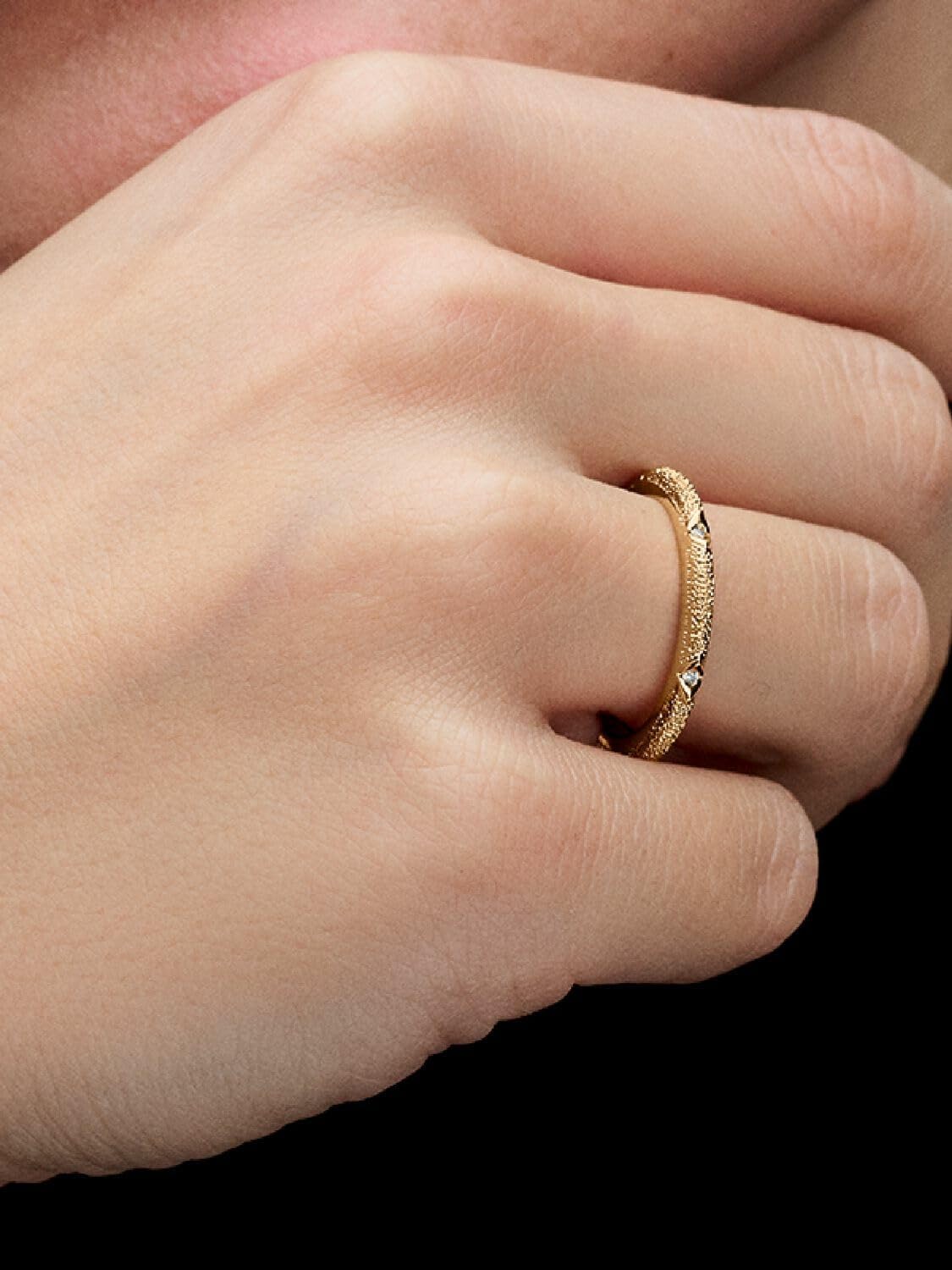 Pandora Me Texture & Stones Ring - 14k Gold-Plated Ring with Cubic Zirconia - Gift for Women - Includes Gift Box