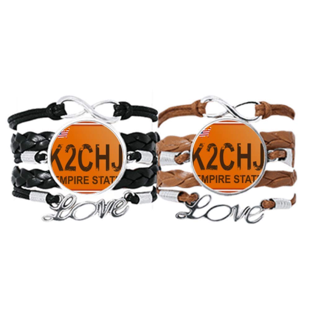 Pulsera de cuero trenzado con placa detallada de carnet USA 6