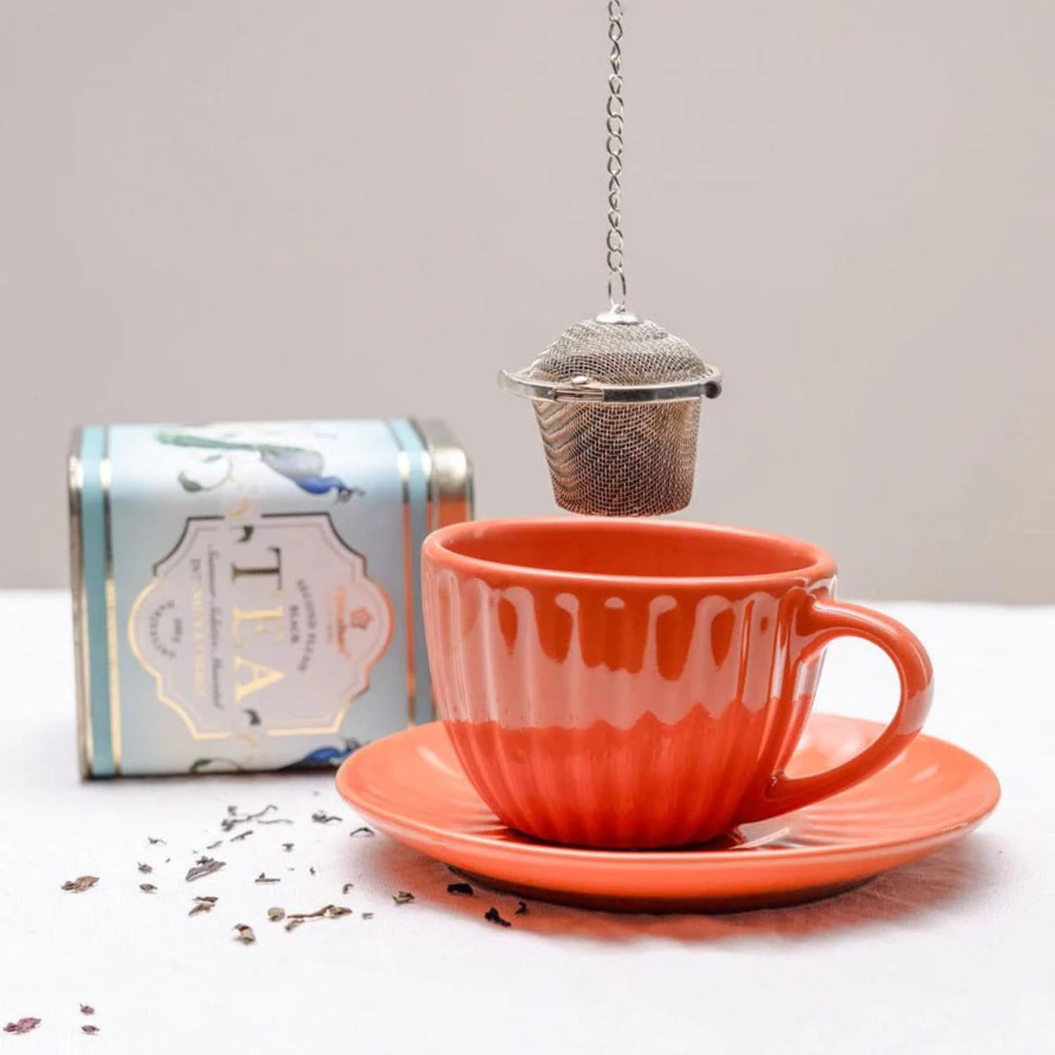 Makaibari Darjoolong Oolong Tea | 100 gm Tin Caddy | Loose Tea Packed | Bucket Tea Infusers | Combo Pack | Tea Treasure - Image 3 thumbnail