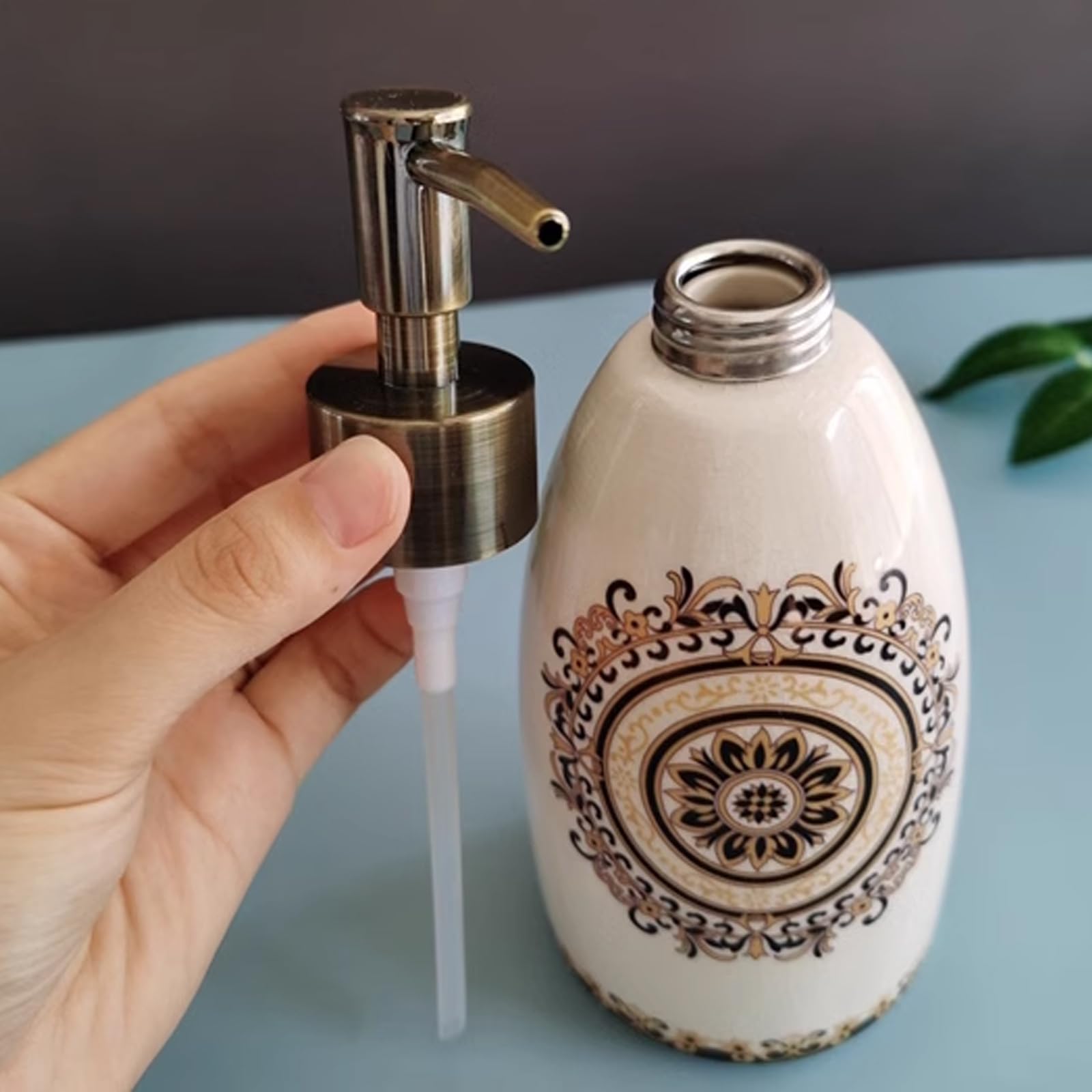 Dozownik do mydła w płynie do łazienki 450 ml, ceramiczny, z pompką do mydła, pojemnik na płyn do mycia naczyń, do domu, na blat hotelowy (biały, 2 sztuki)